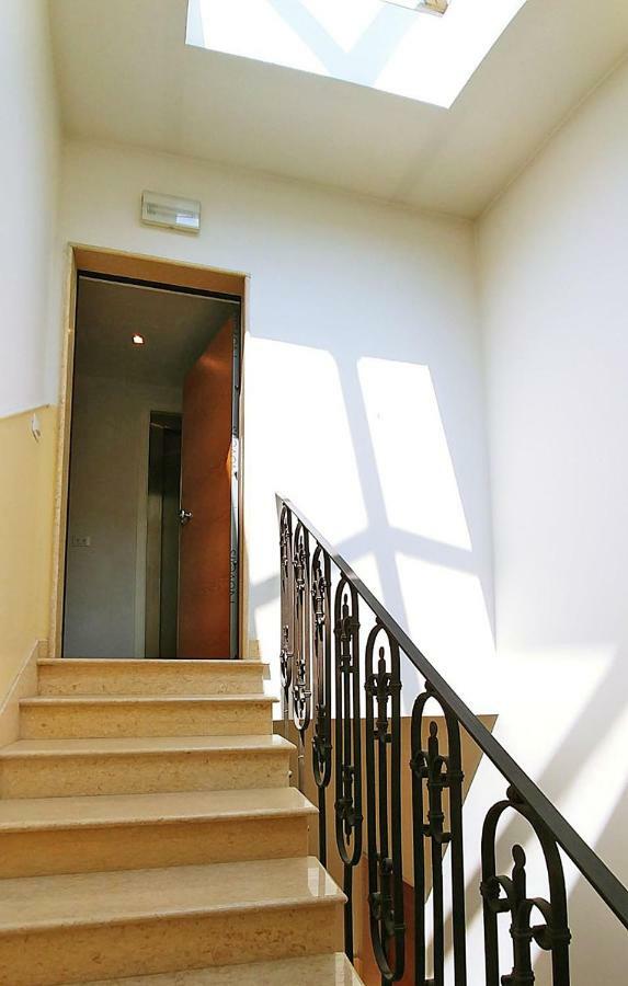 Apartmán La Finestra Sulmo Sulmona Exteriér fotografie