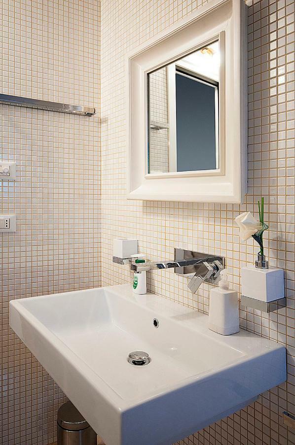 Apartmán La Finestra Sulmo Sulmona Exteriér fotografie