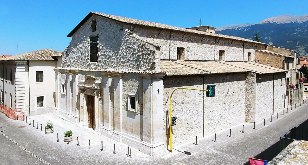 Apartmán La Finestra Sulmo Sulmona Exteriér fotografie